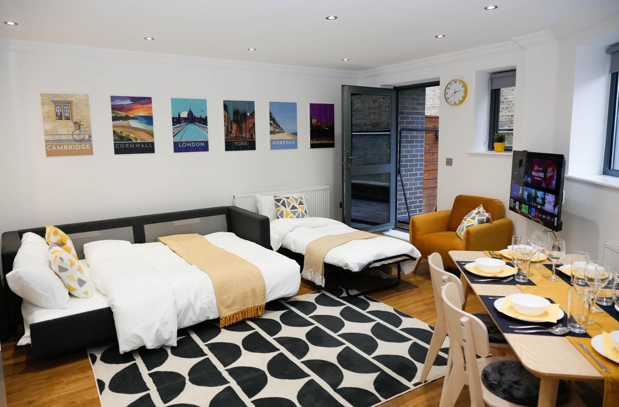 New Luxury Apartments In Central Location Next To Shops, Cafes, Bars & Metro Лондон Екстериор снимка